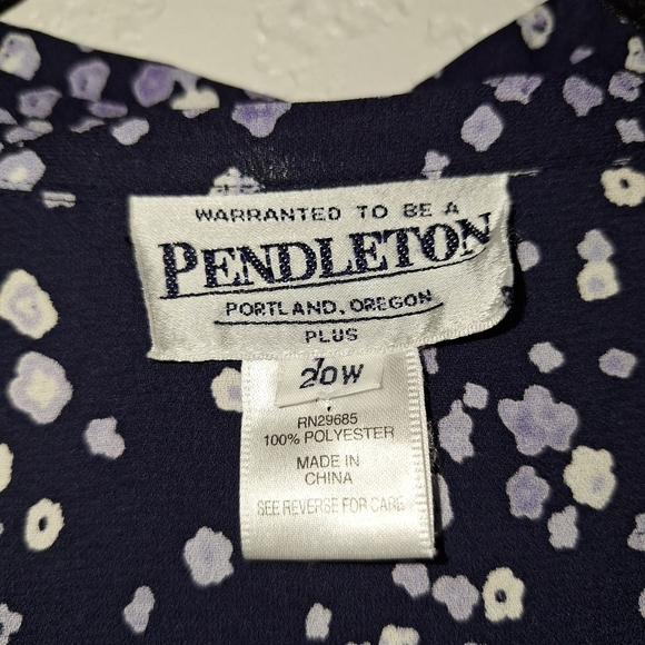 Pendleton Women's Blouse Vintage Blue Floral Long Sleeve Button Down  Plus 20W - Picture 7 of 9